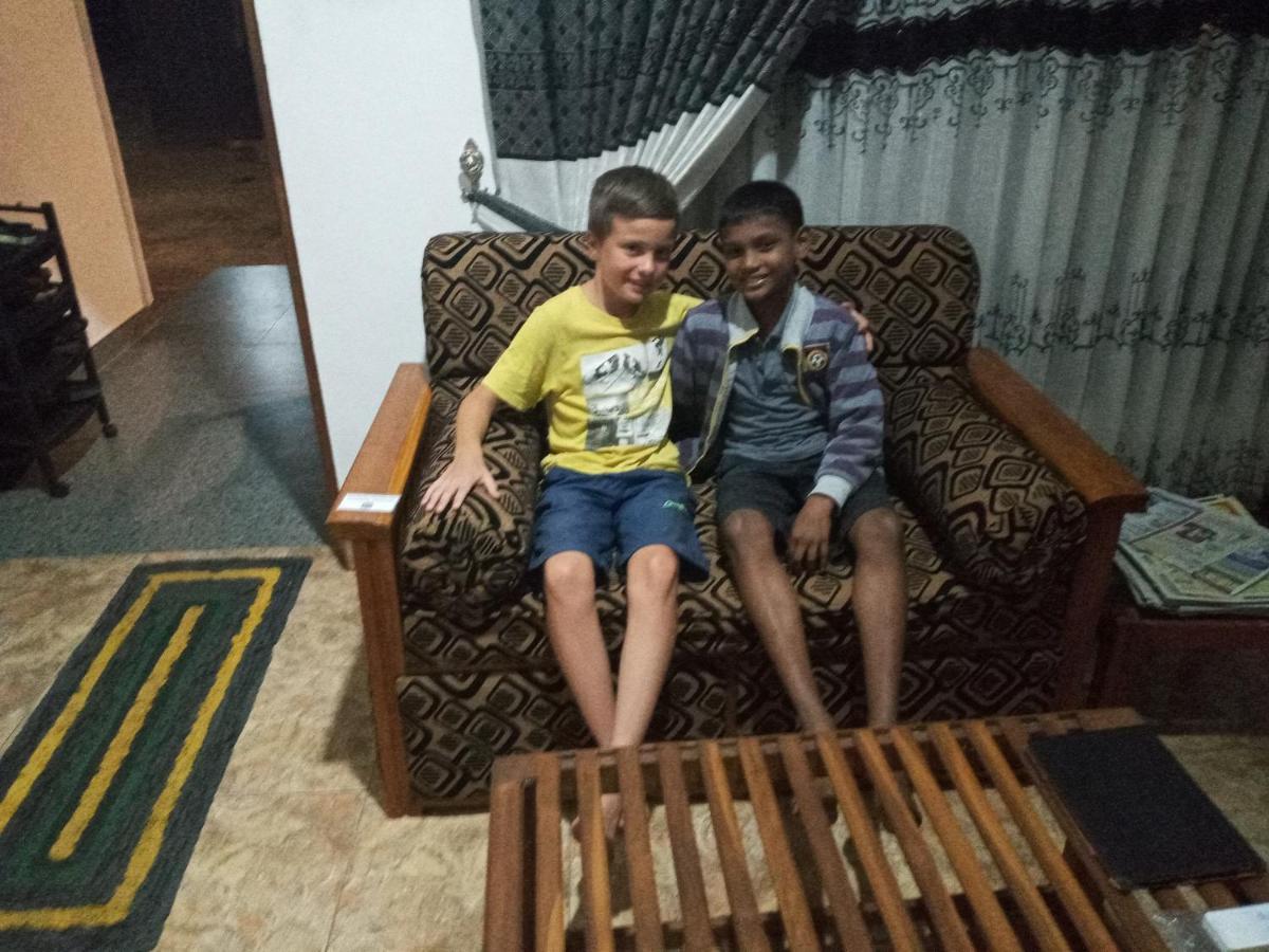 Restwell Homestay Дамбулла Екстер'єр фото